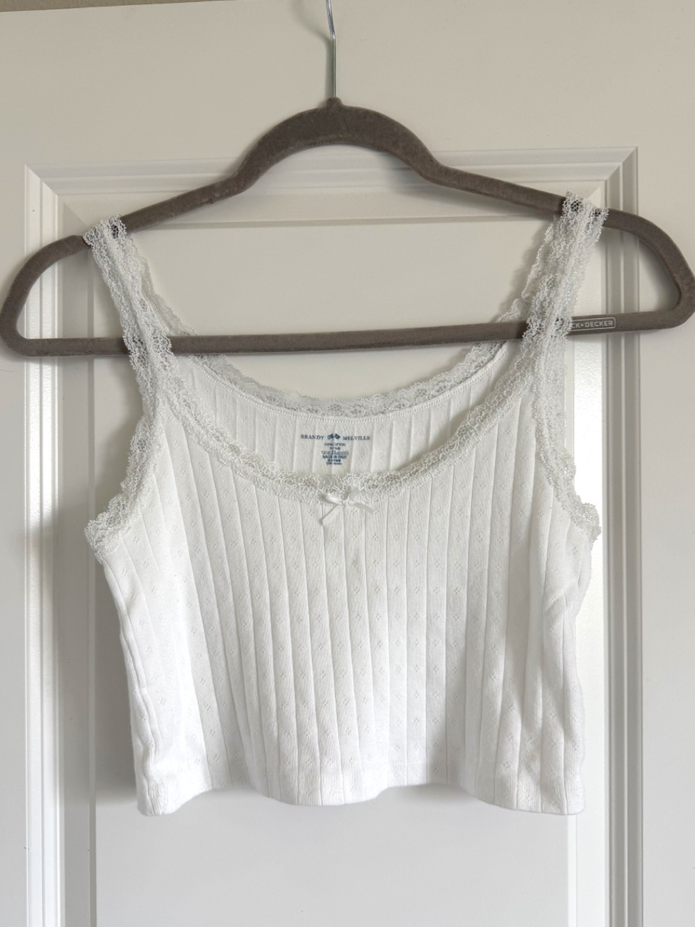 Brandy Melville  White Lace-Trim Ribbed Tank Top